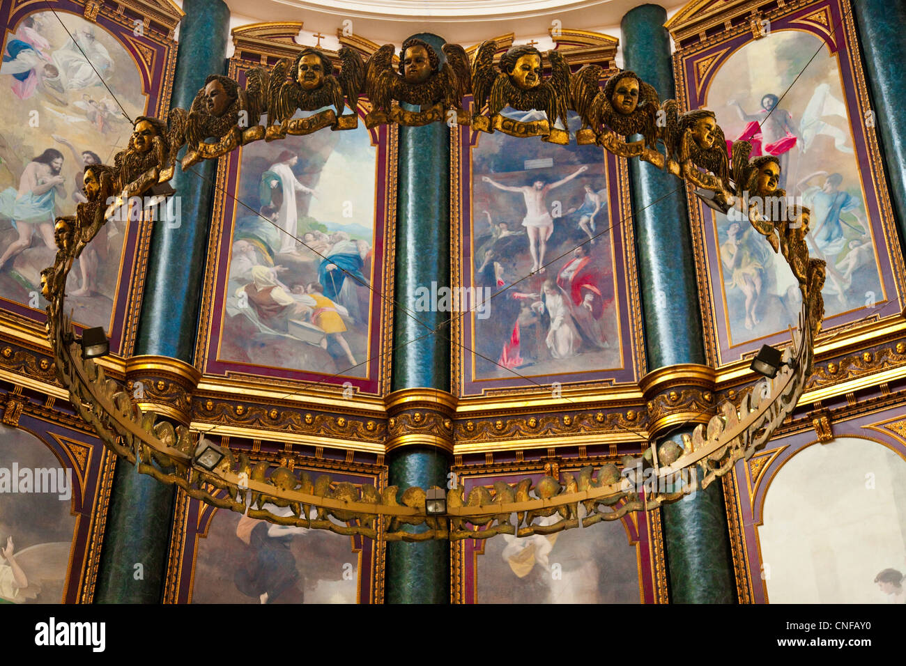 Above the alter, Metropolitan Cathedral of the Holy Savior, San ...