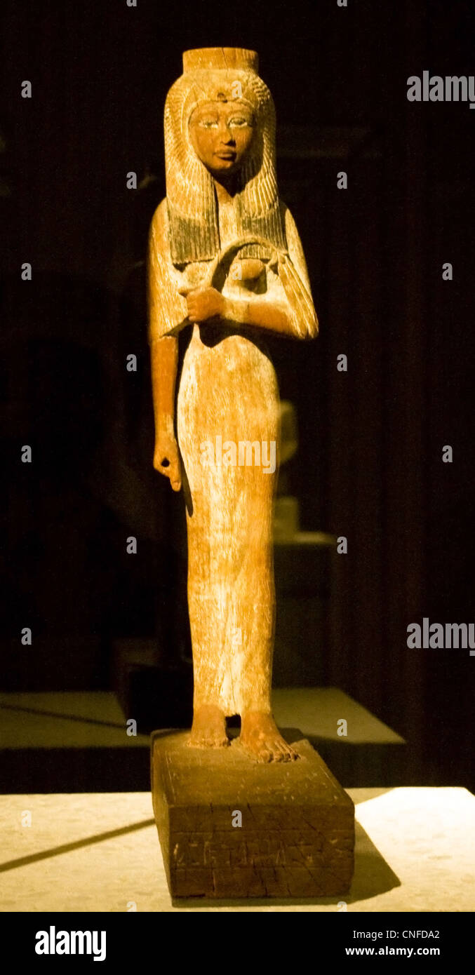 Ahmose-Nofretari, mother of king Amenhotep I, New Kingdom, Dynasty XIX, c. 1200 B.C., posthumous sculpture, wood; Thebes Stock Photo