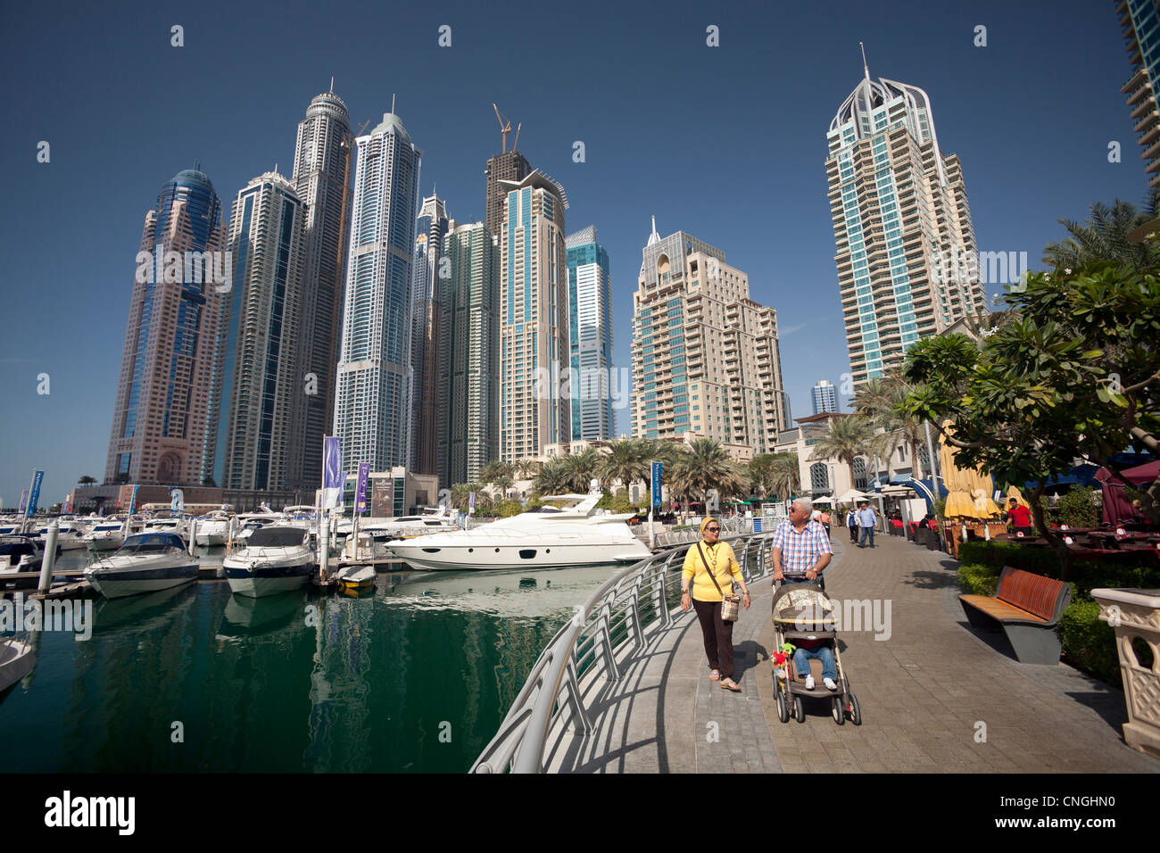 The skyscrapers of the 'Dubai Marina' area (Dubai - the United Arab Emirates). Les gratte-ciel du quartier de 'Dubaï Marina'. Stock Photo