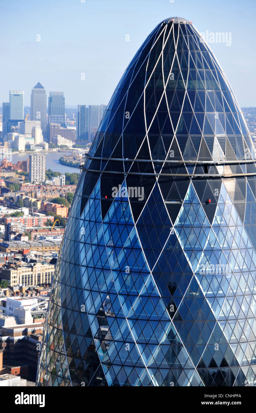 Top of the Swiss Re (Gherkin) Building, 30 St Mary Axe, City of London, England, UK, designed by Norman Foster Stock Photo