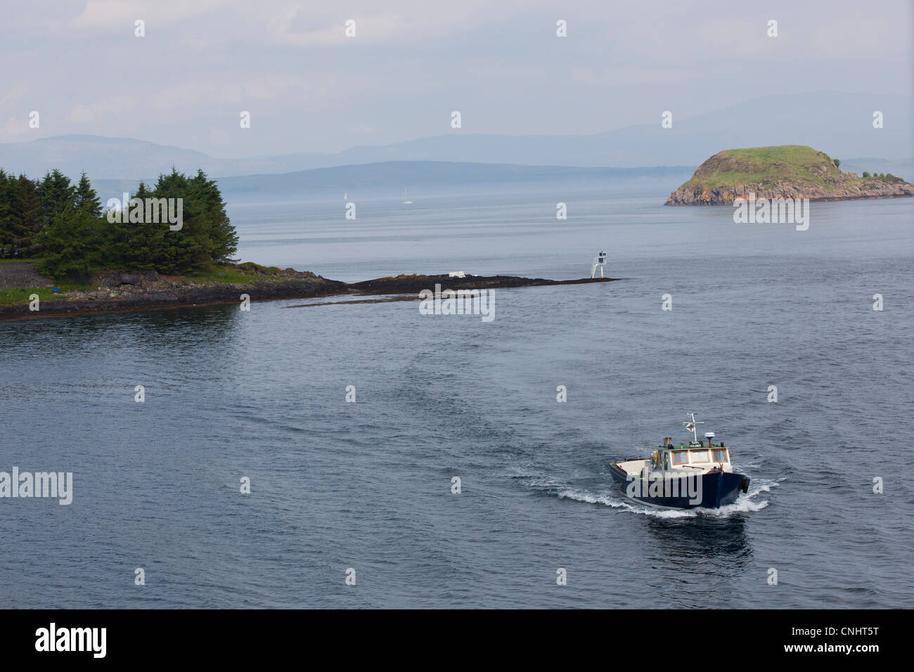 Tourist scenic cruising boat hi-res stock photography and images - Alamy