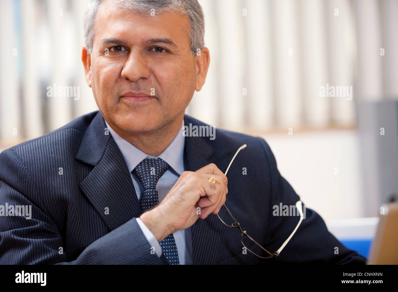 Older man in formal attire hi-res stock photography and images - Alamy