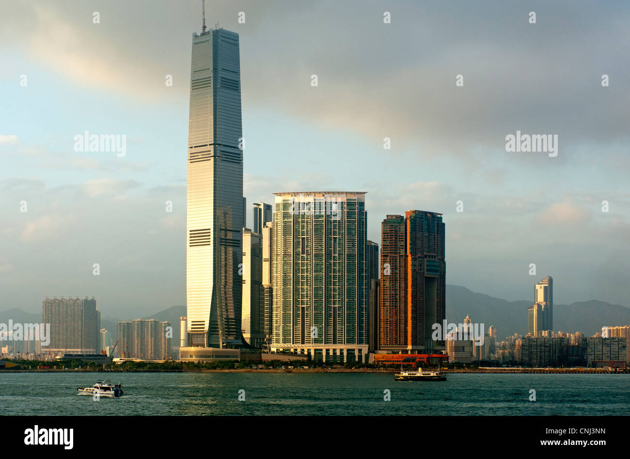 Icc tower hong kong hi-res stock photography and images - Alamy