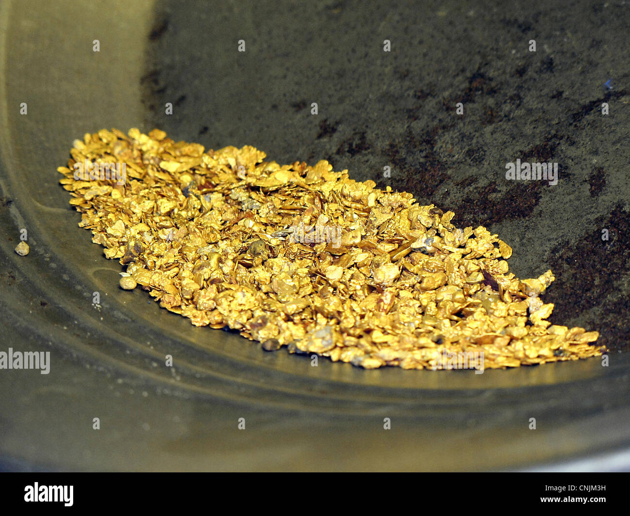 24 karat gold hi-res stock photography and images - Alamy