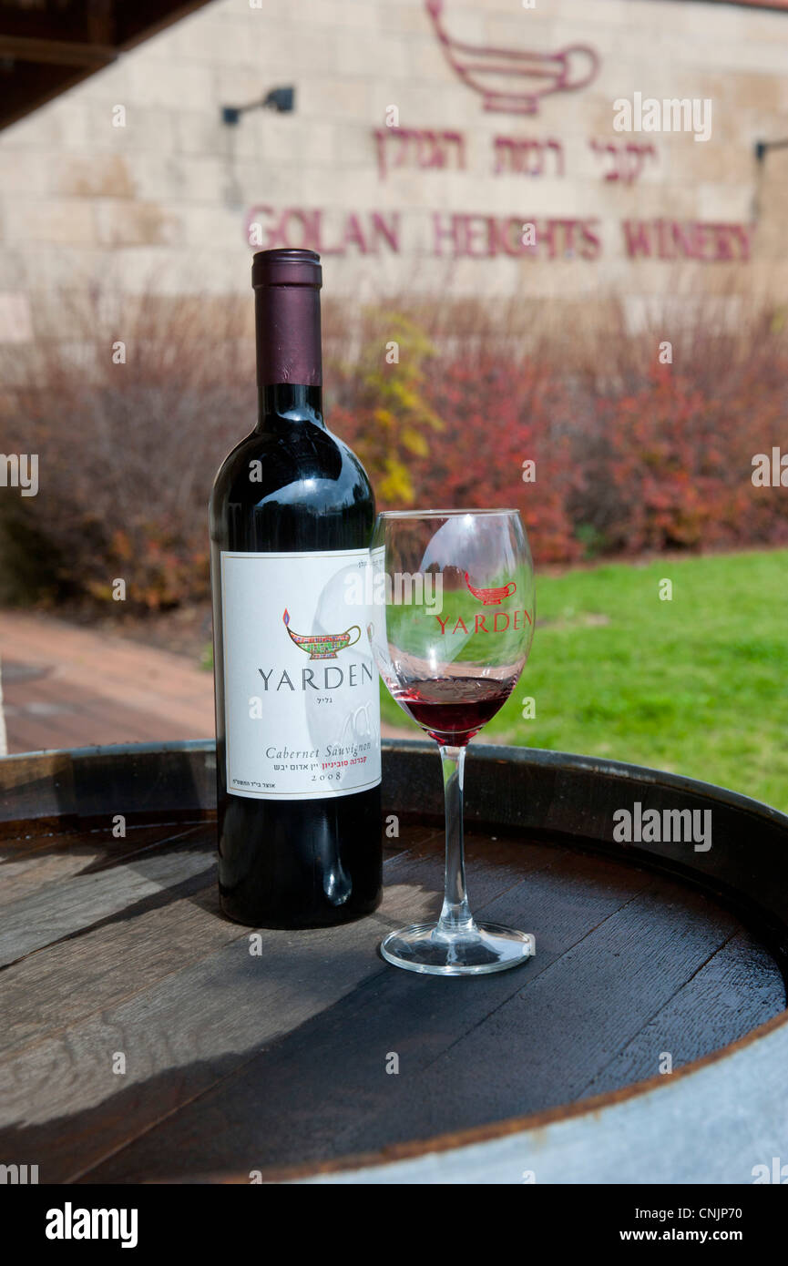 Yarden wine hires stock photography and images Alamy