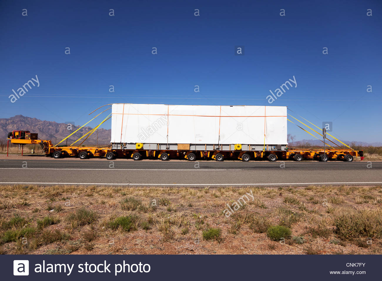 Oversize Wide Loads High Resolution Stock Photography and Images Alamy