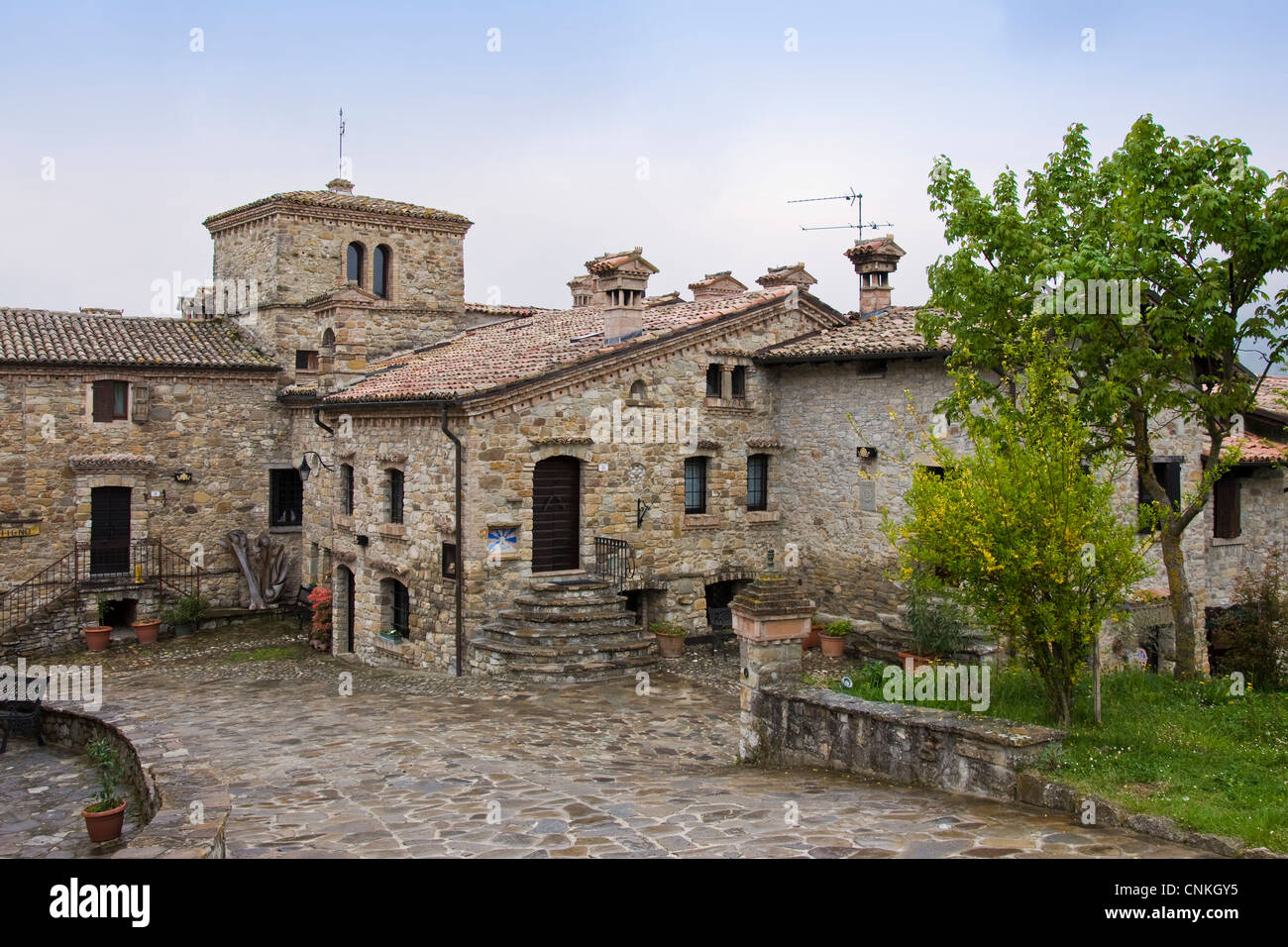 Italy, Emilia Romagna, Votigno di Canossa, House of Tibet, Casa del Tibet Stock Photo Alamy