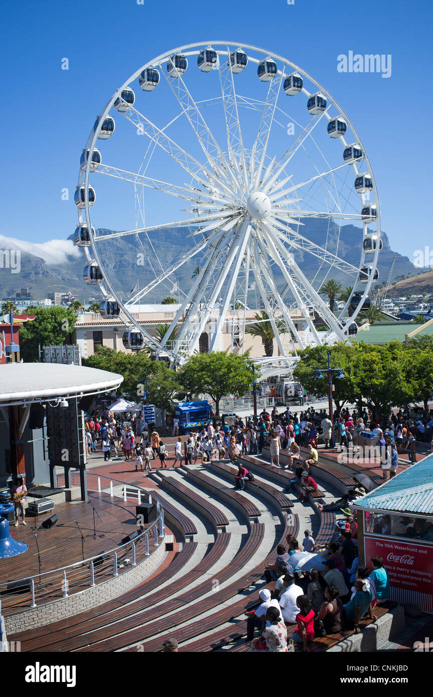V&A Waterfront Big Wheel & Table Mountain Cape Town South Africa Stock