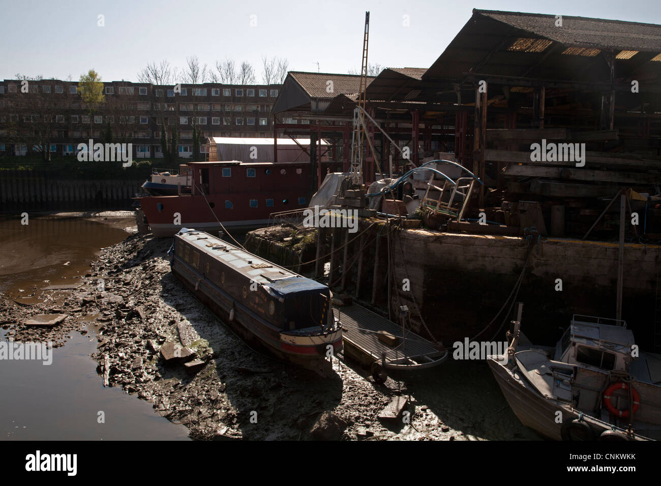 olivers boat yard brentford london england Stock Photo Alamy