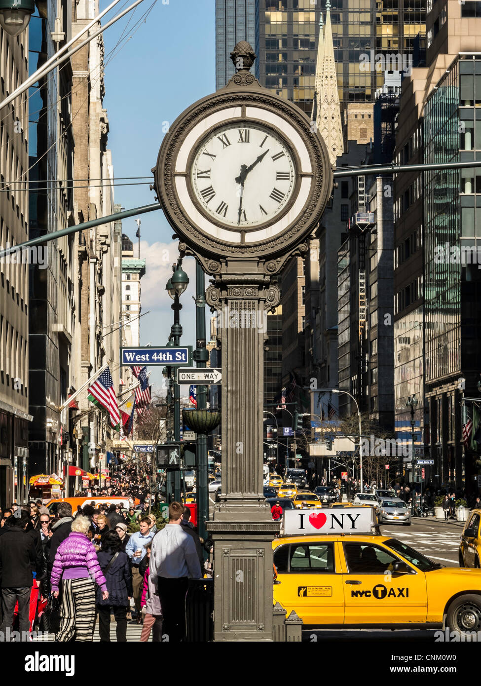 Sidewalk Clock, Fifth Avenue at 43nd Street, NYC Stock Photo Alamy