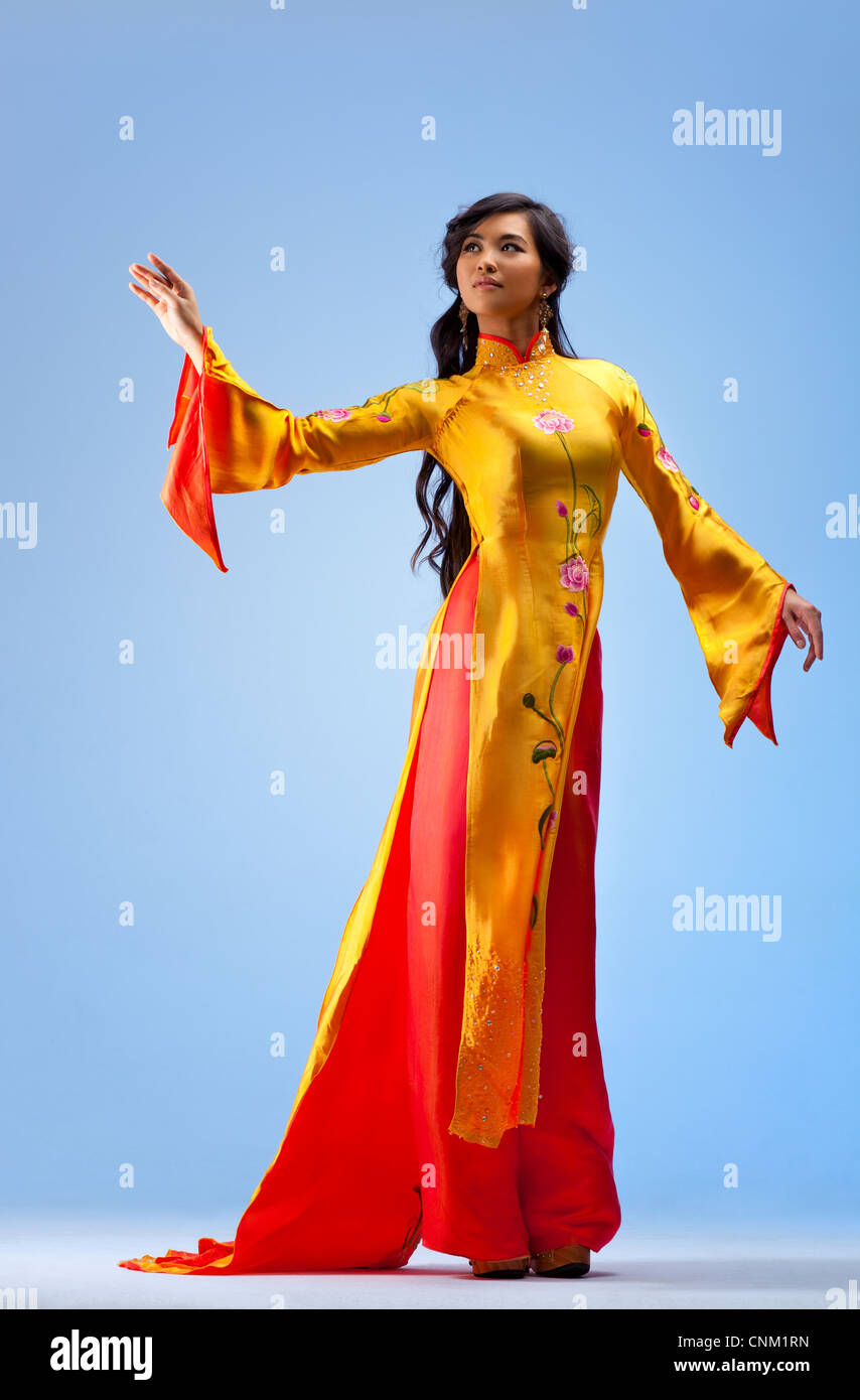 Vietnamese woman model hi-res stock photography and images - Alamy