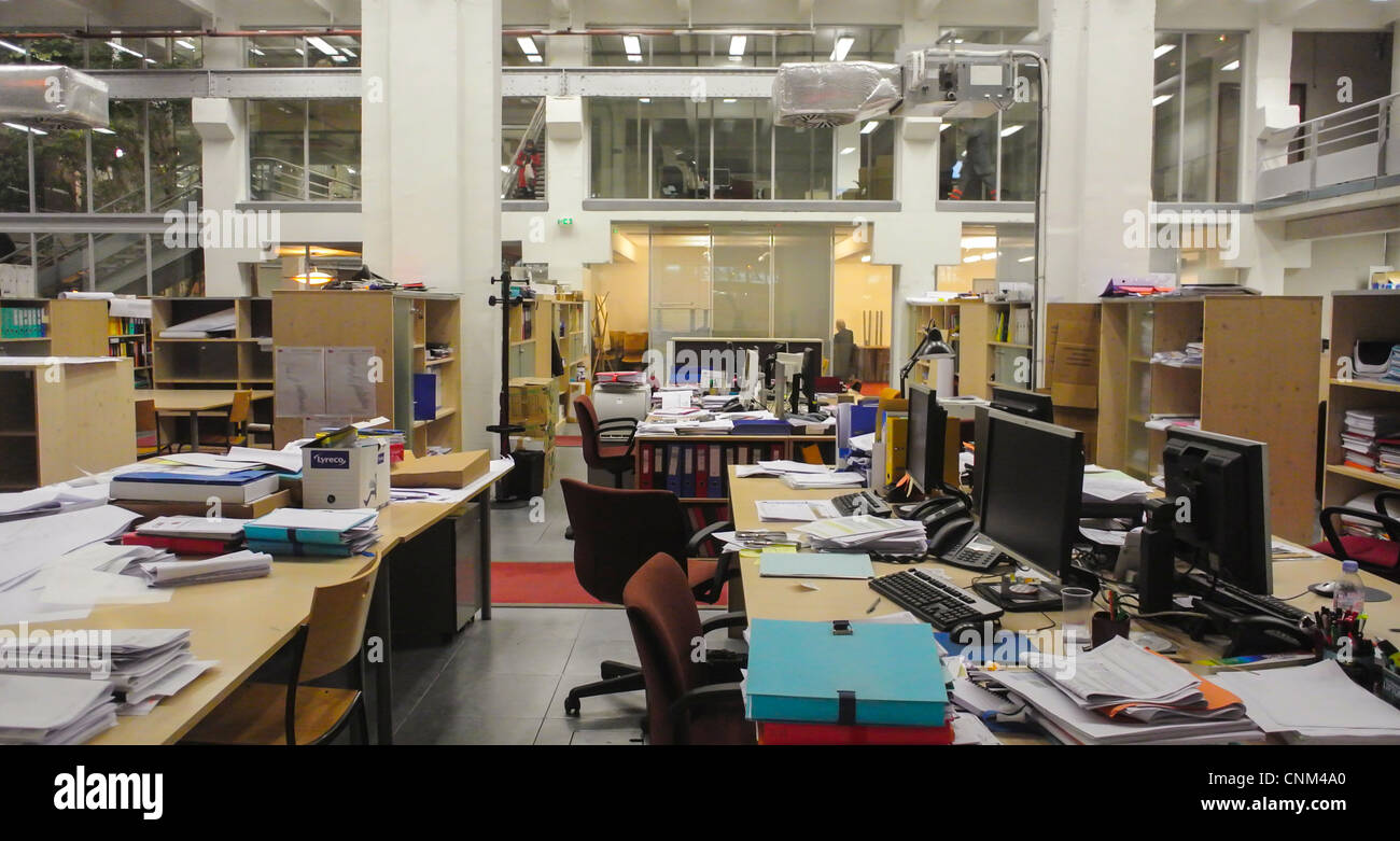 Paris, France, "Open Office", Renovated Factory Building in Chinatown, with  desks, contemporary interiors, offices Stock Photo - Alamy