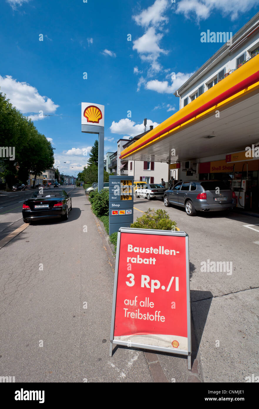 Shell petrol station in Zurich, Switzerland. Stock Photo