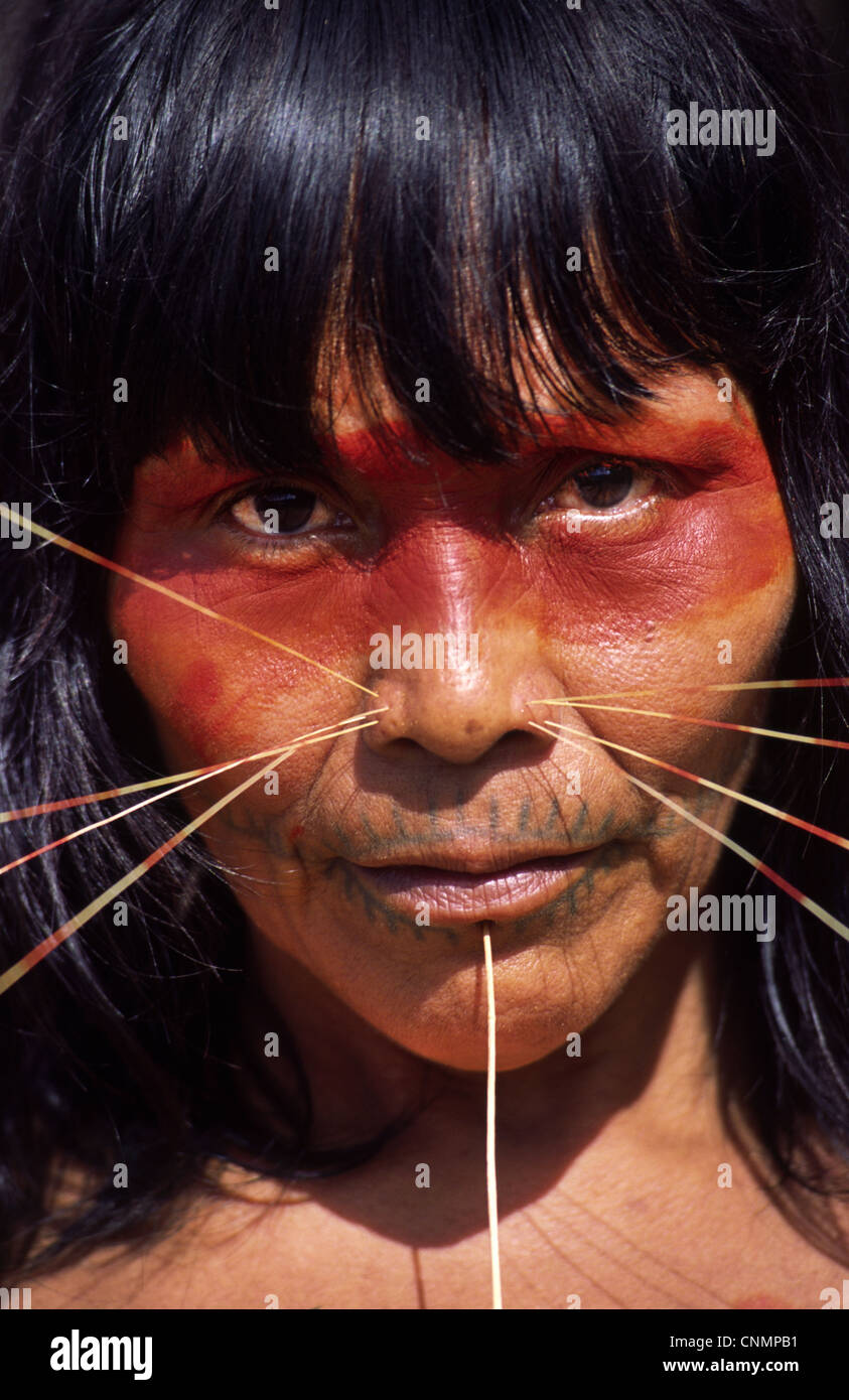 Matsés woman of the Jaguar Clan with tribal face tattoo and painting.  Chobayacu river, Loreto Province, Peru Stock Photo - Alamy