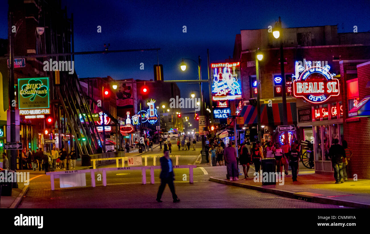 Beale street in Memphis Tennessee at night Stock Photo Alamy