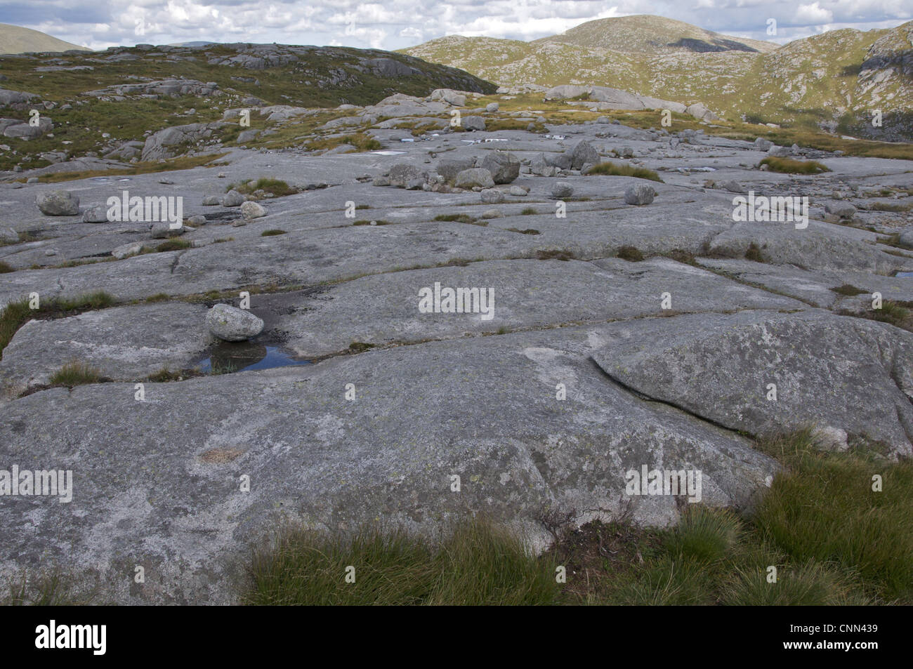 Granite boulders on granite slabs, The De'il's Bowling Green, Craignaw, Galloway Hills, Dumfries and Galloway, Scotland, august Stock Photo