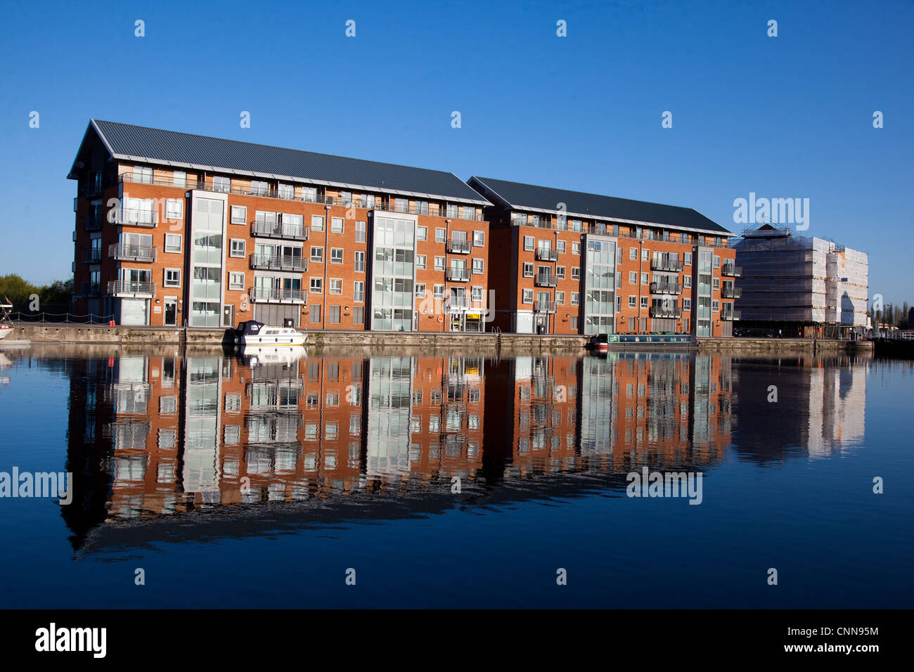 The flats at Gloucester Docks Stock Photo Alamy