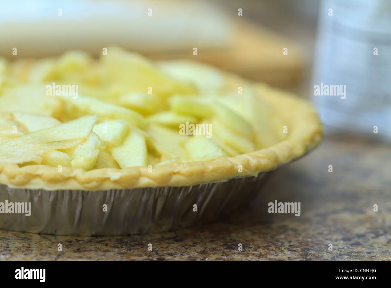 How to make an apple pie from scratch hires stock photography and