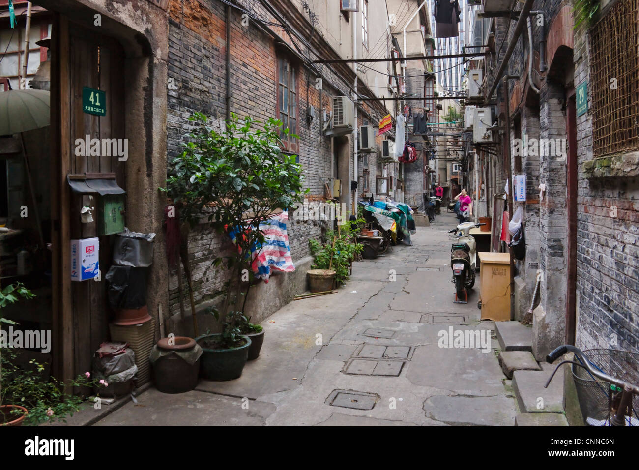 Narrow lanes in traditional residence, Shanghai, China Stock Photo