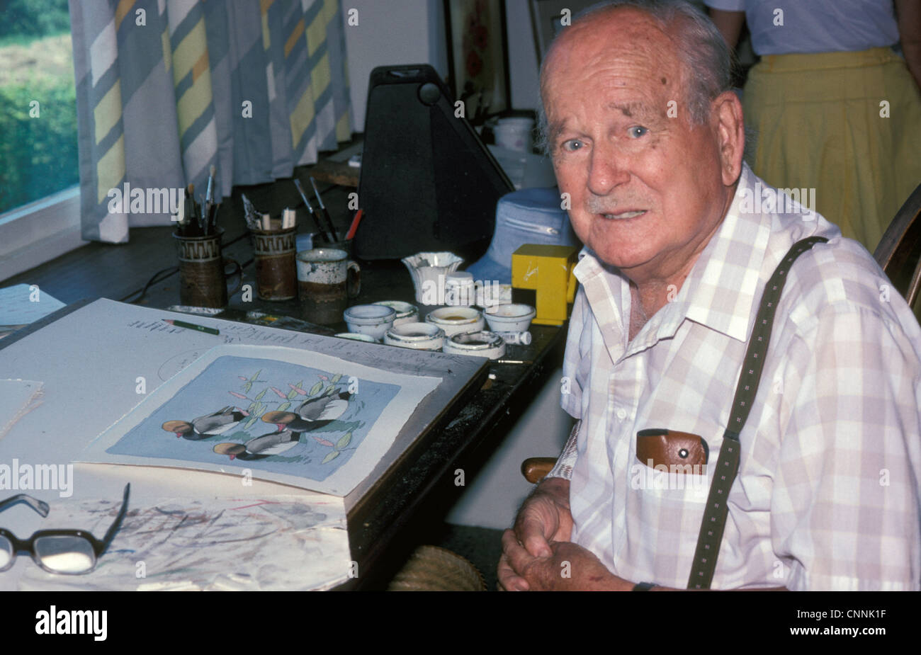 Wildlife artist Dr Noel Cusa Stock Photo