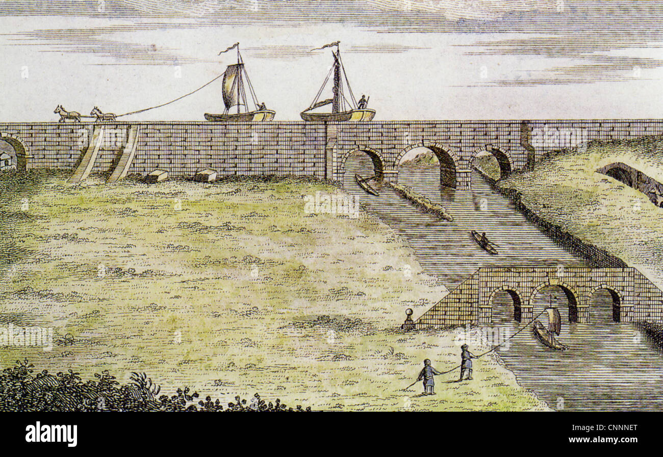 BRIDGEWATER CANAL connecting Runcorn, Manchester and Leigh in NW England after its opening in 1761 showing the Brindley aqueduct Stock Photo