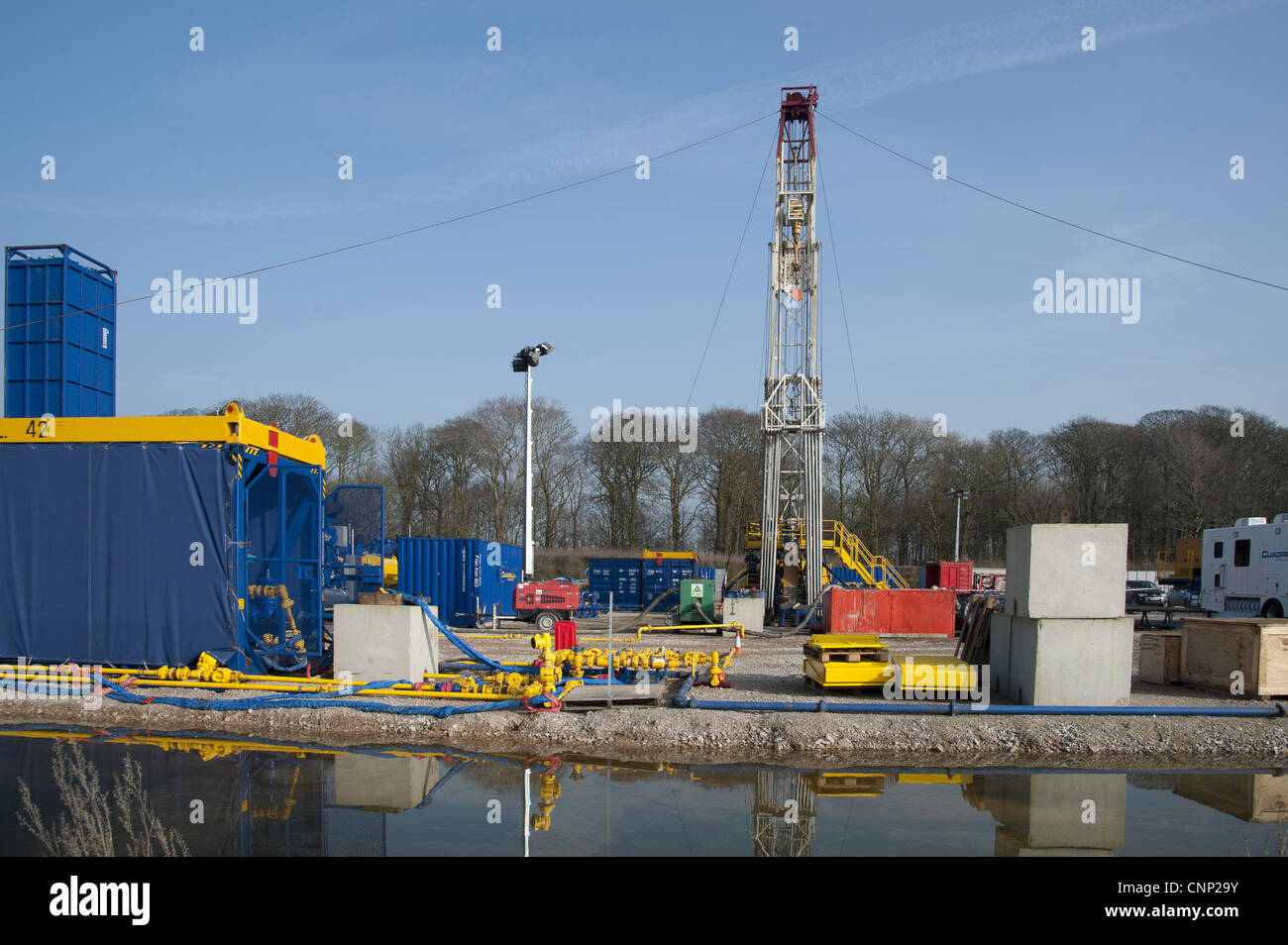 Cuadrilla shale gas drilling rig preparing for 'fracking', Weeton, Blackpool, Lancashire, England, march Stock Photo