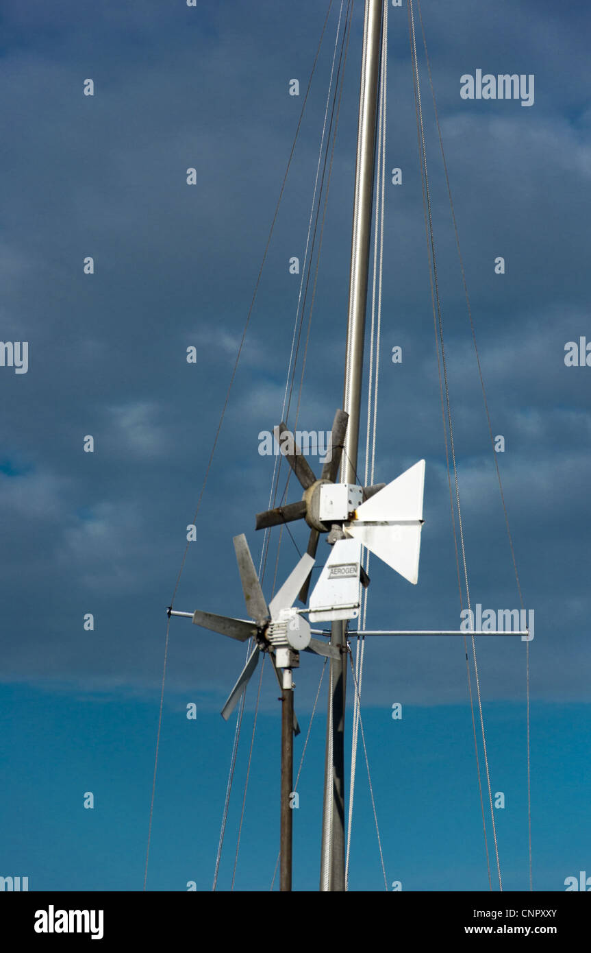 Wind turbine boat hires stock photography and images Alamy
