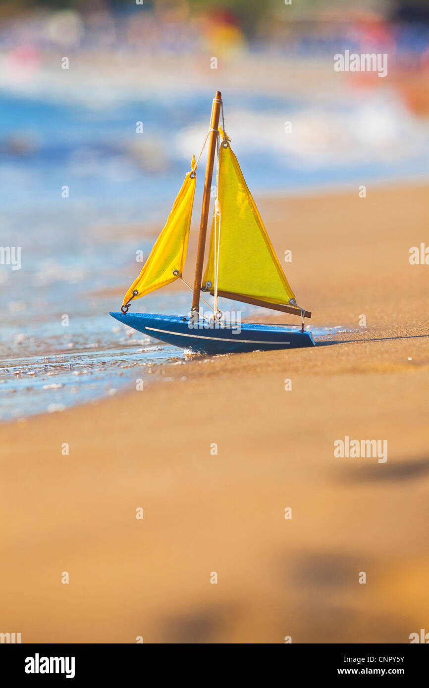 sandy boat toy