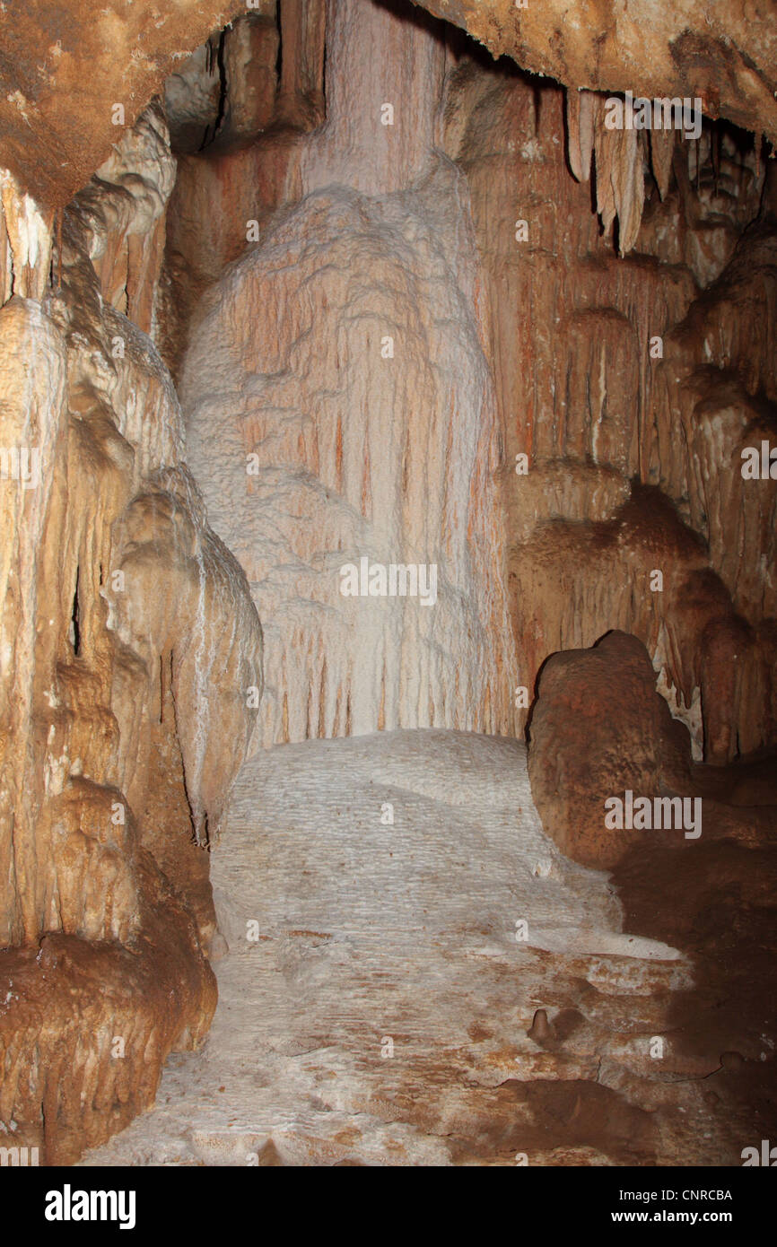 white dirpstone cascade at stalactite cave at Cheow Lan Lake, Thailand, Phuket, Khao Sok NP Stock Photo