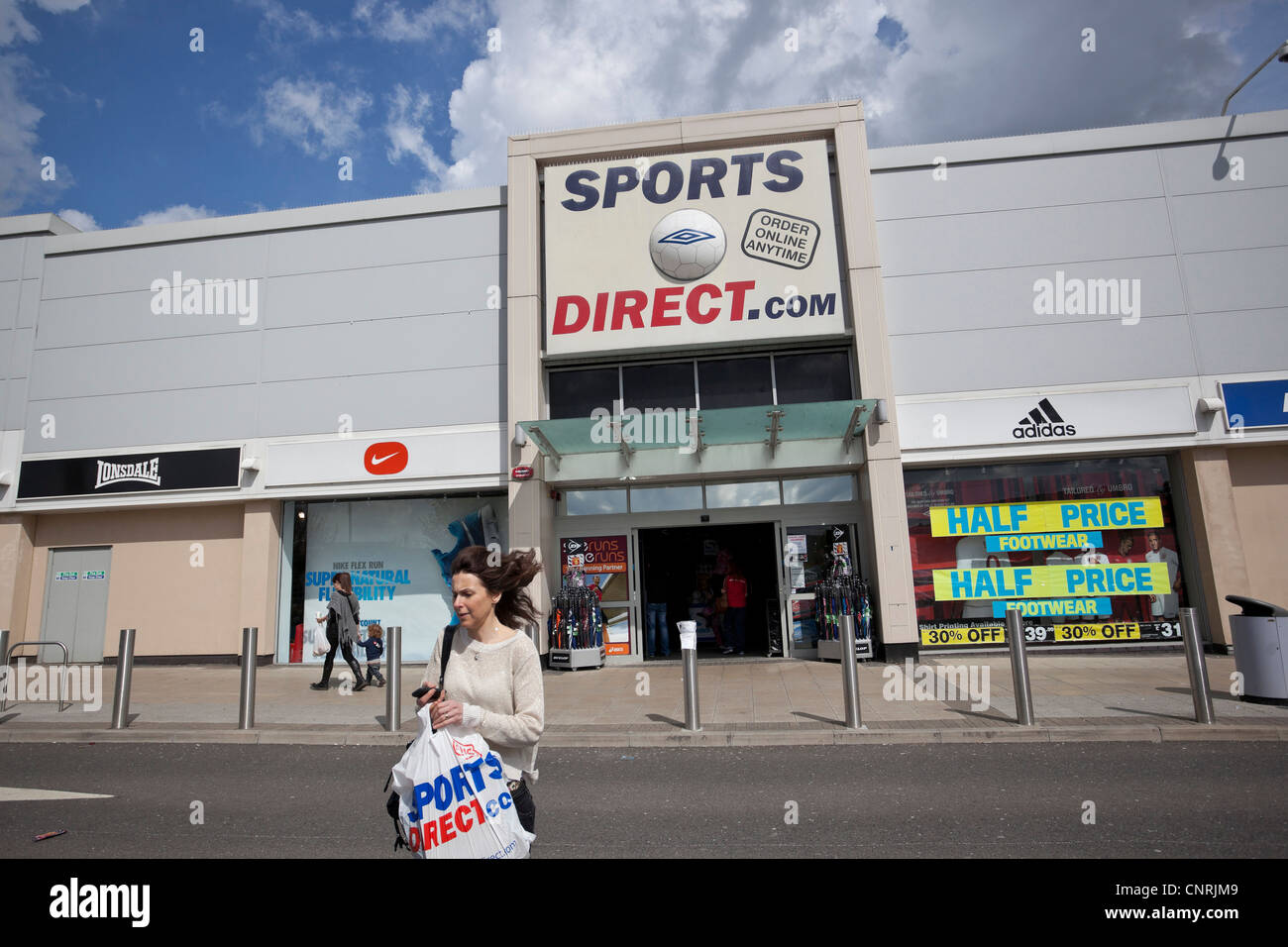Sports Direct.com shop, Borehamwood, Hertfordshire, England, UK Stock Photo  - Alamy