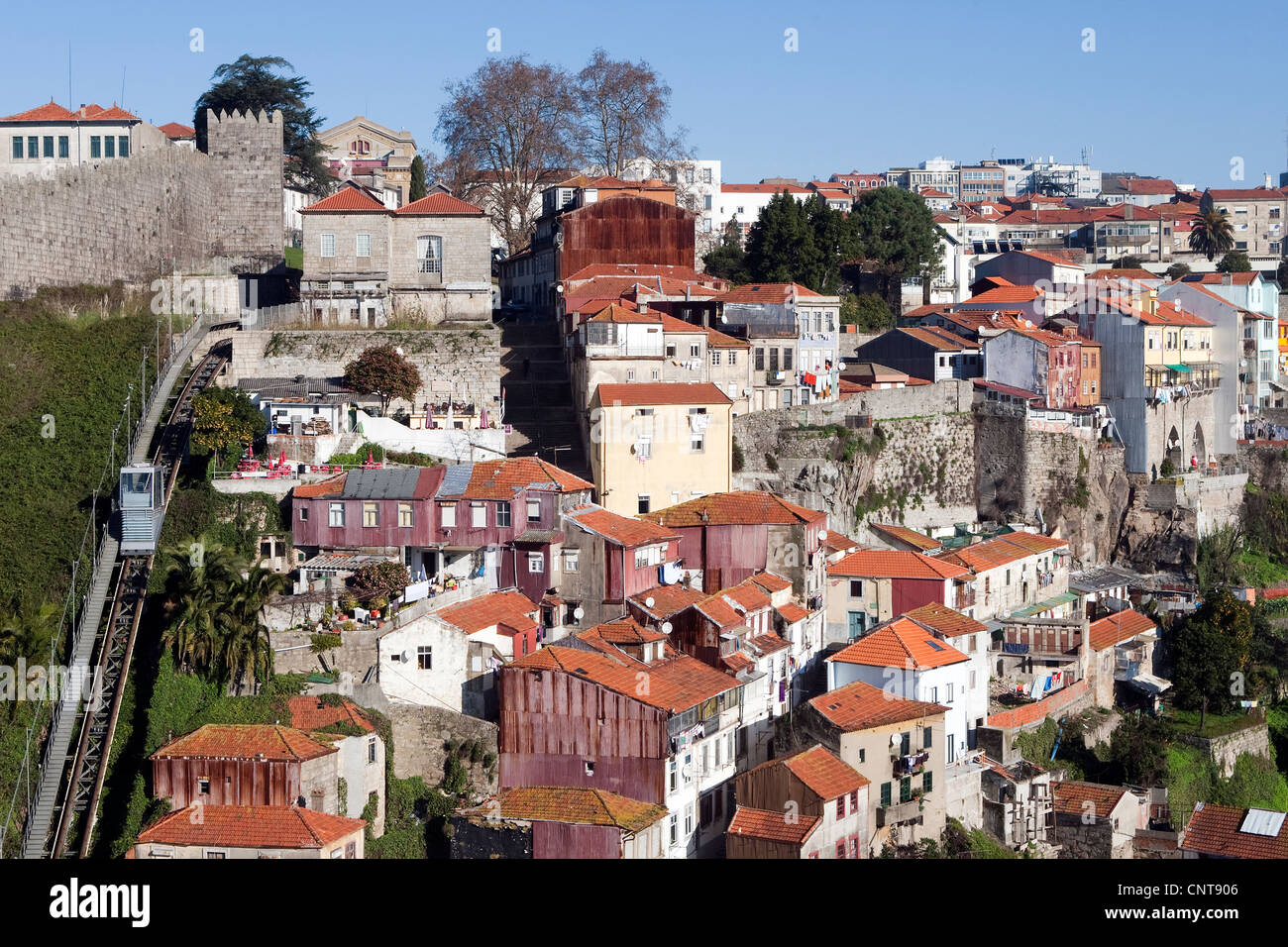 Funicular dos Guindais, Oporto, Portugal Stock Photo - Alamy