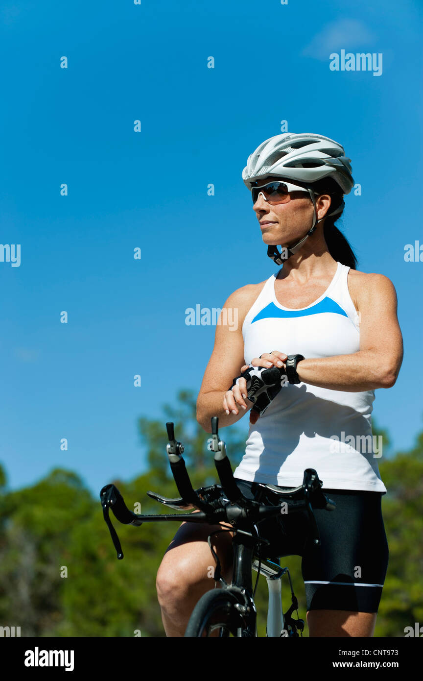 Break away cyclists hires stock photography and images Alamy