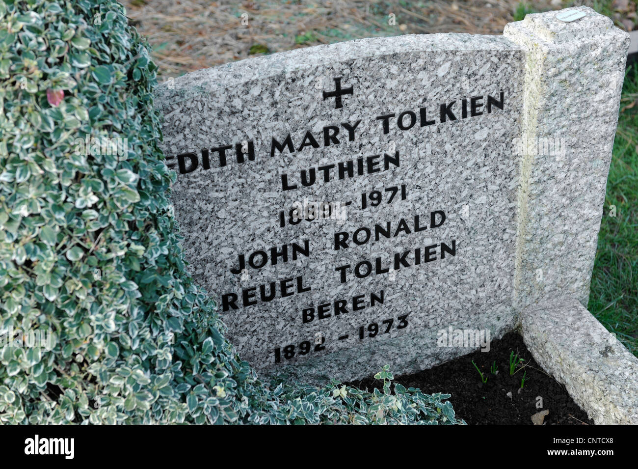 Grave of JRR Tolkien and wife Edith at Wolvercote Cemetery Oxford Stock Photo