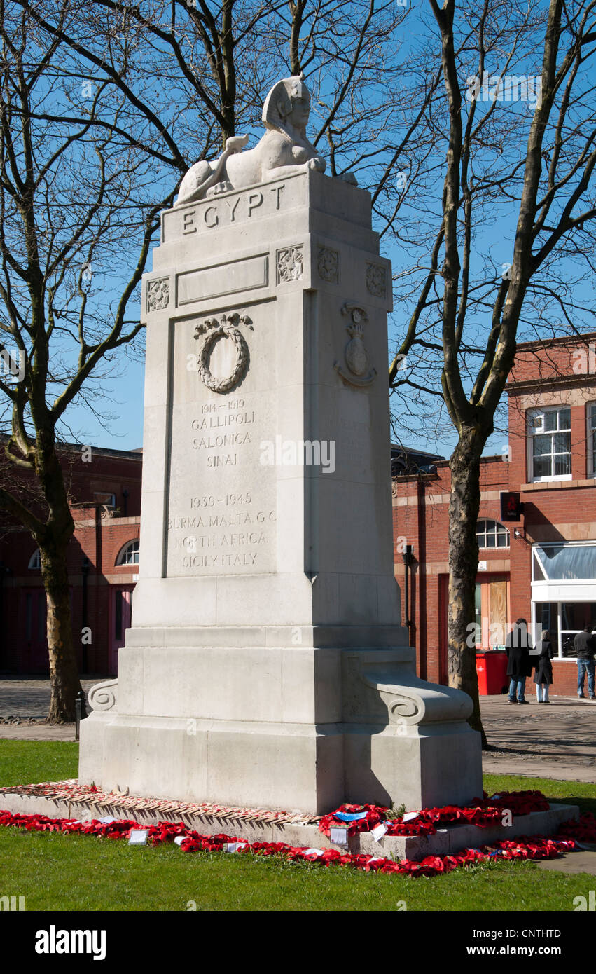 The war memorial at Albion Place, Chapel Street, Salford, Manchester, England, UK Stock Photo
