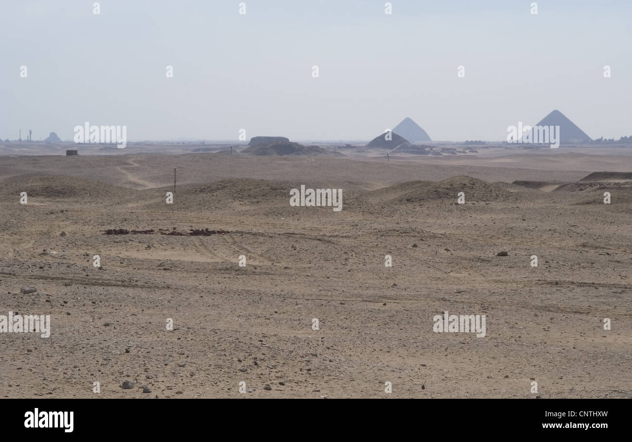 Egypt. Dahshur. Overview of the Red Pyramid, the Bent Pyramid and the Pyramid of Sesostris III. Old and Middle Kingdom. Stock Photo