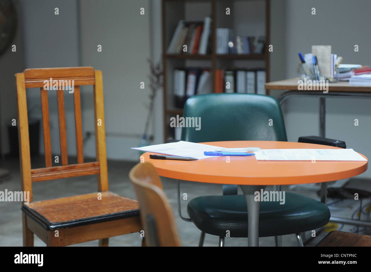 Empty Room And Desk High Resolution Stock Photography and Images Alamy