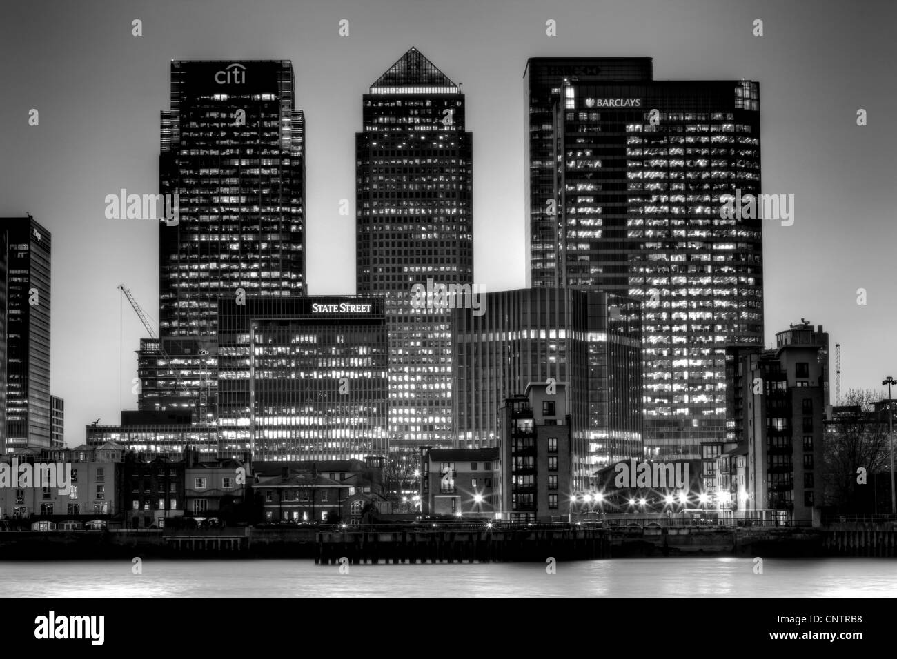 Canary wharf night office view Black and White Stock Photos & Images ...