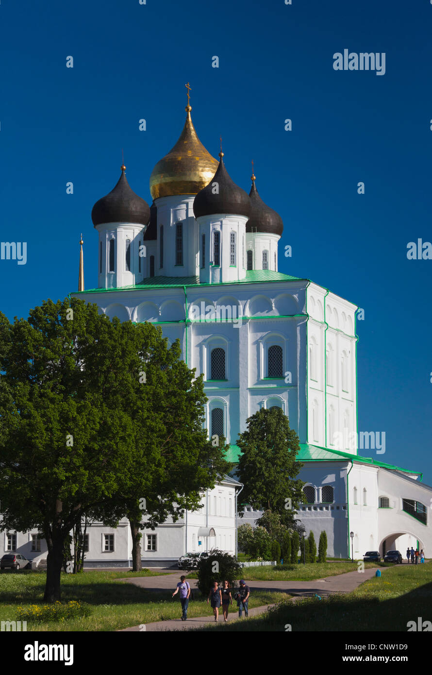 Russia, Pskovskaya Oblast, Pskov, Pskov Kremlin and Trinity Cathedral Stock Photo