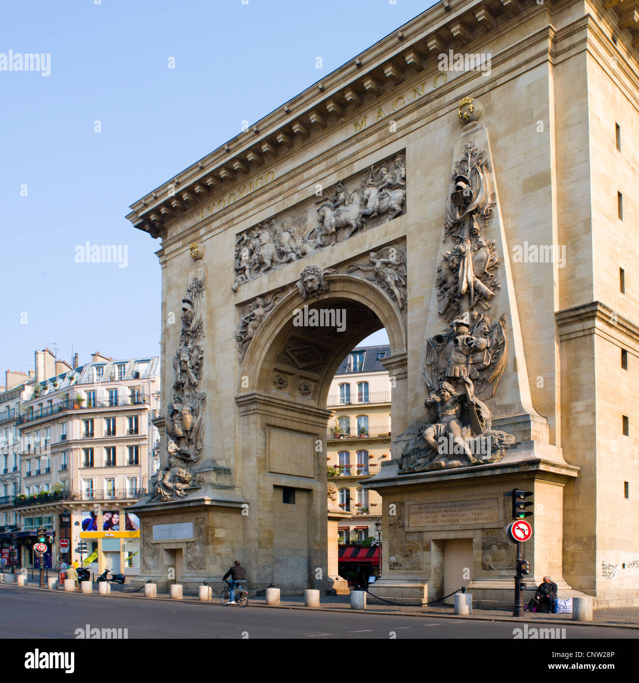 Porte St Denis arch, Paris France Stock Photo - Alamy