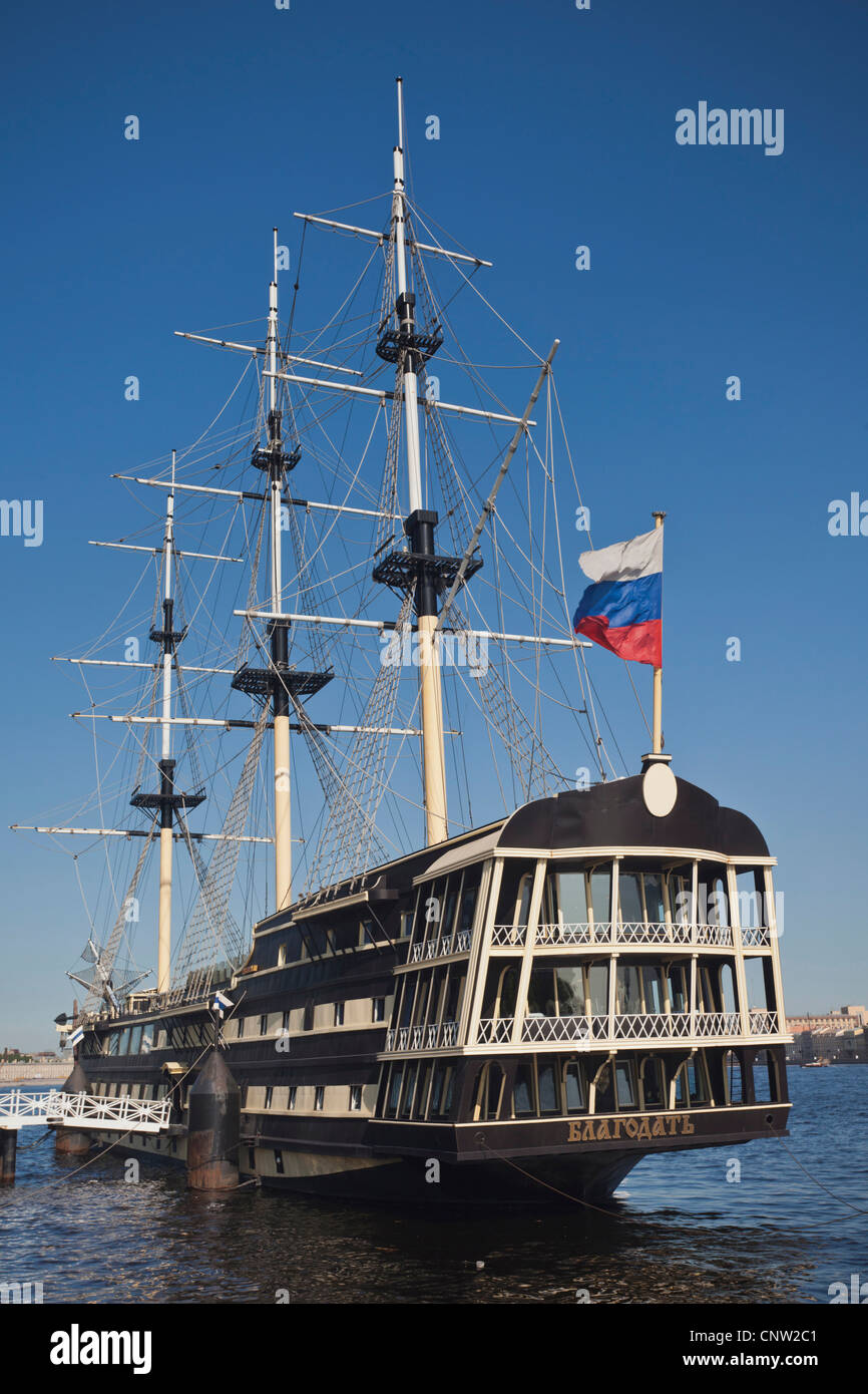 Russia, Saint Petersburg, Petrograd, floating restaurant tall ship in Neva River Stock Photo
