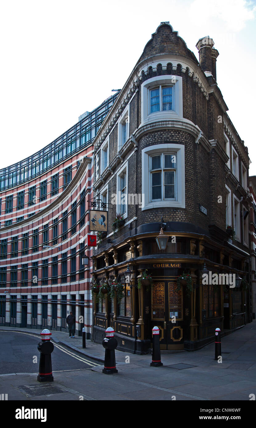 Europe England London, the Shakespeare's house in Ireland yard, today a