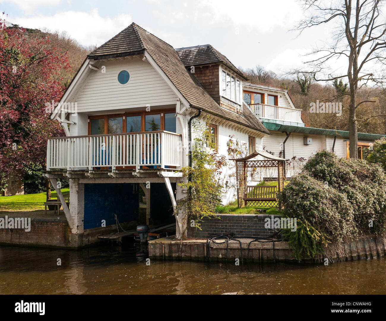 Thames boathouse hires stock photography and images Alamy