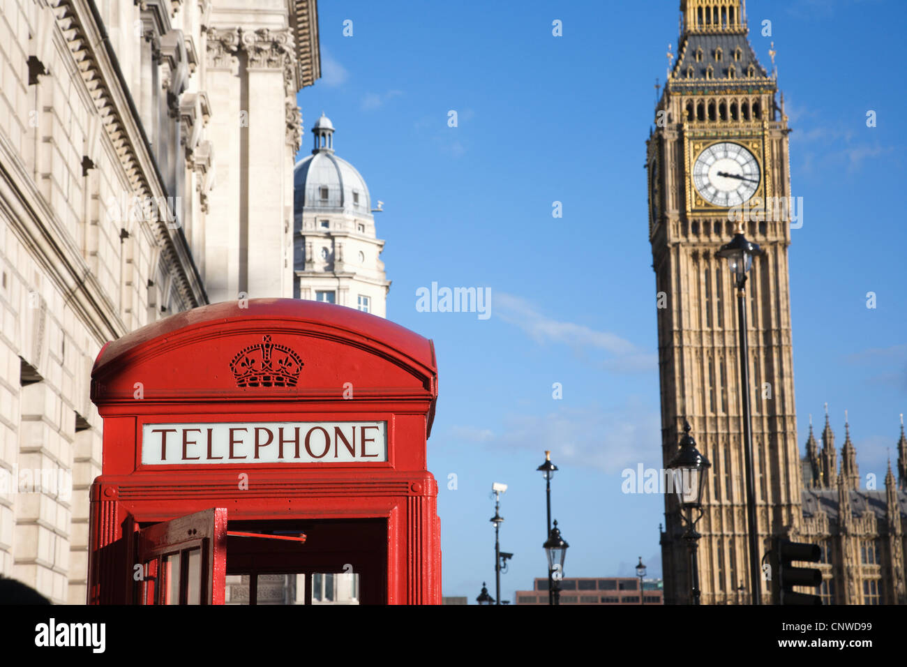 Red phone booth one famous hi-res stock photography and images - Alamy