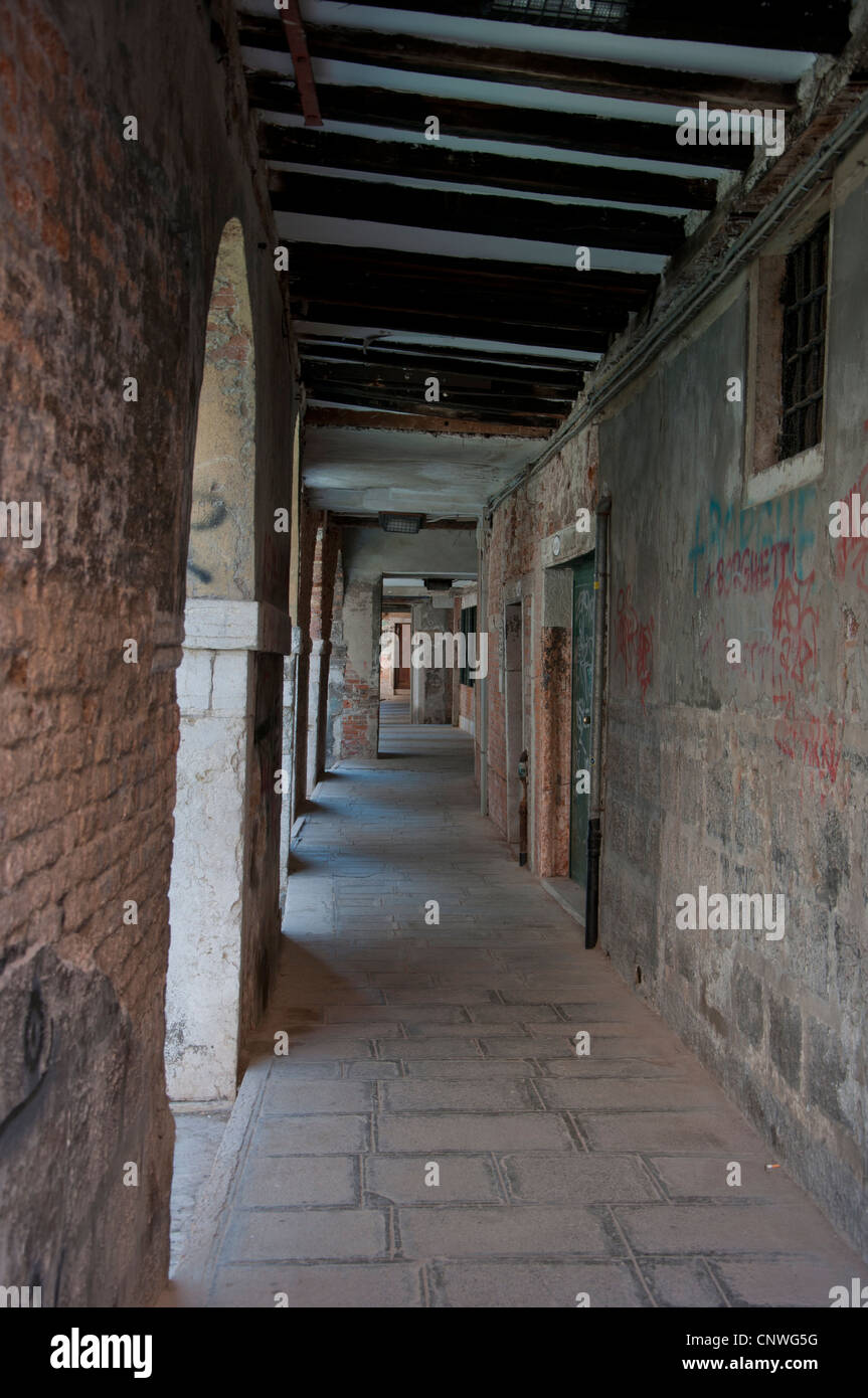 Corridor venice italy hi-res stock photography and images - Alamy