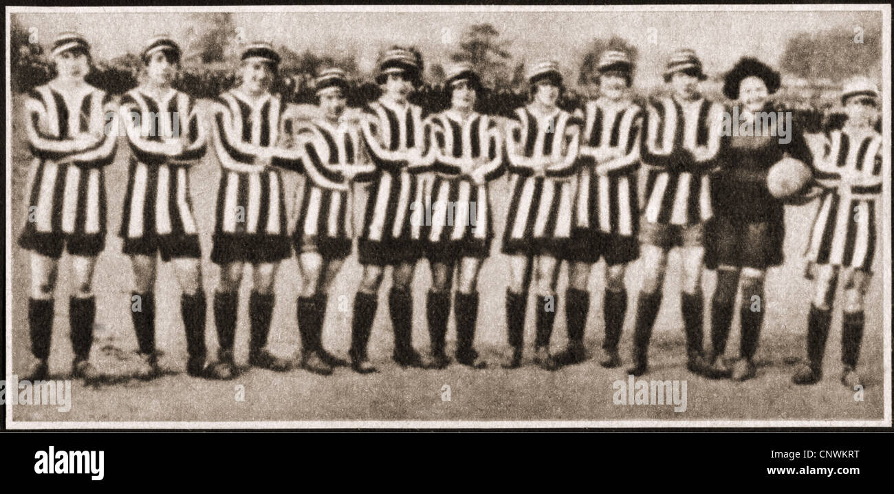 sports, football, women's football, team, 1920s, Additional-Rights-Clearences-Not Available Stock Photo