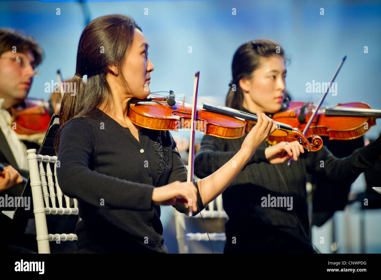 String orchestra hires stock photography and images Alamy