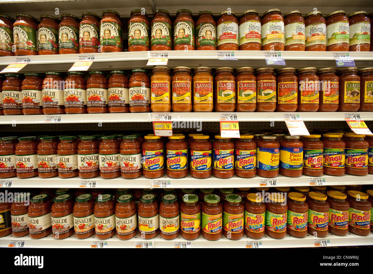 Canned food grocery store hires stock photography and images Alamy
