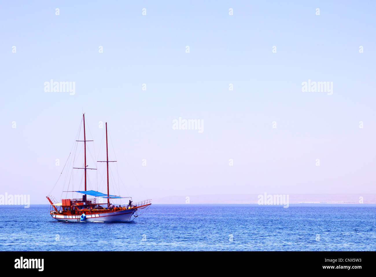 White sailing yacht at the Red sea Stock Photo - Alamy