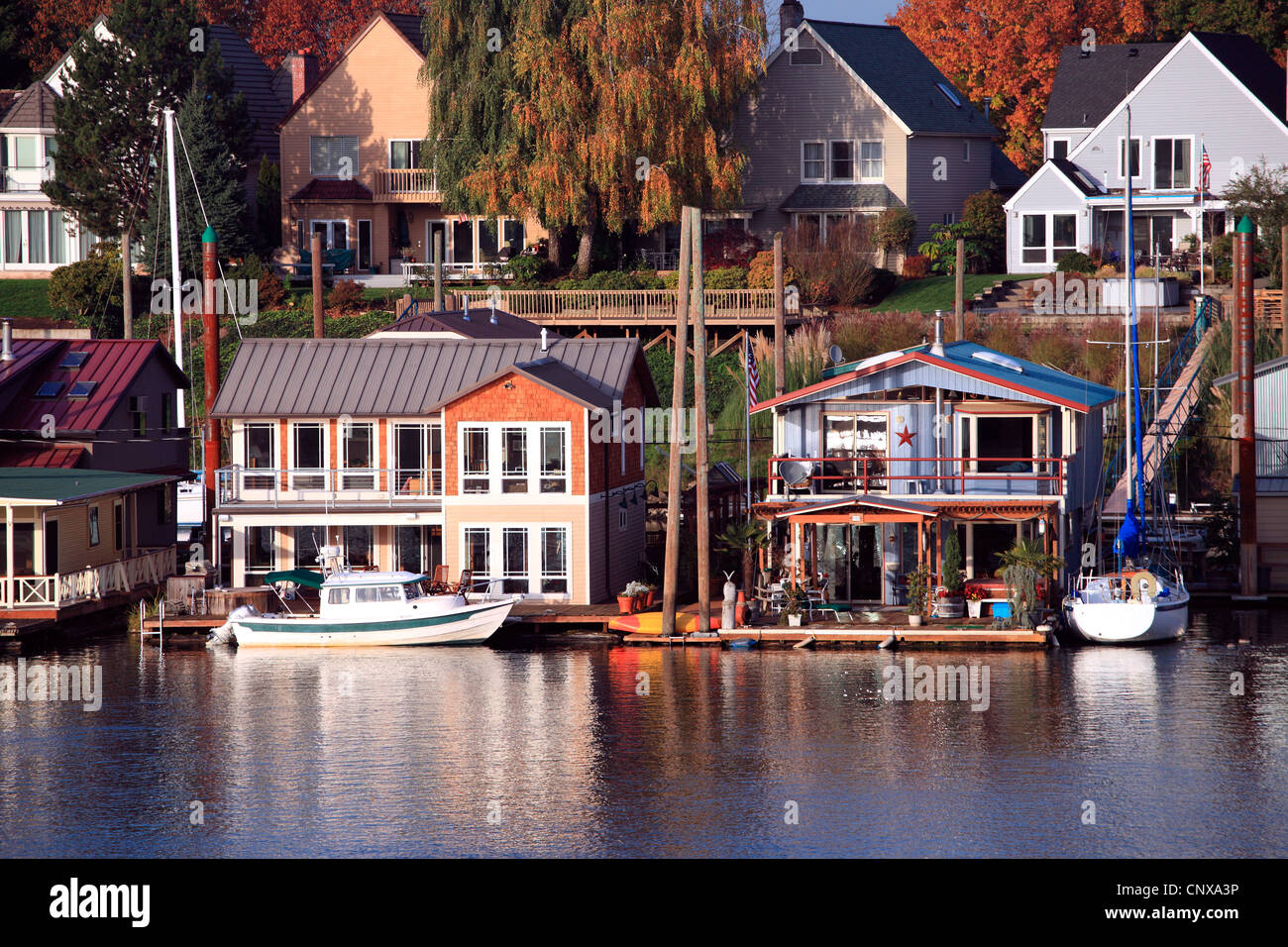 Living on the water, Portland Oregon Stock Photo Alamy