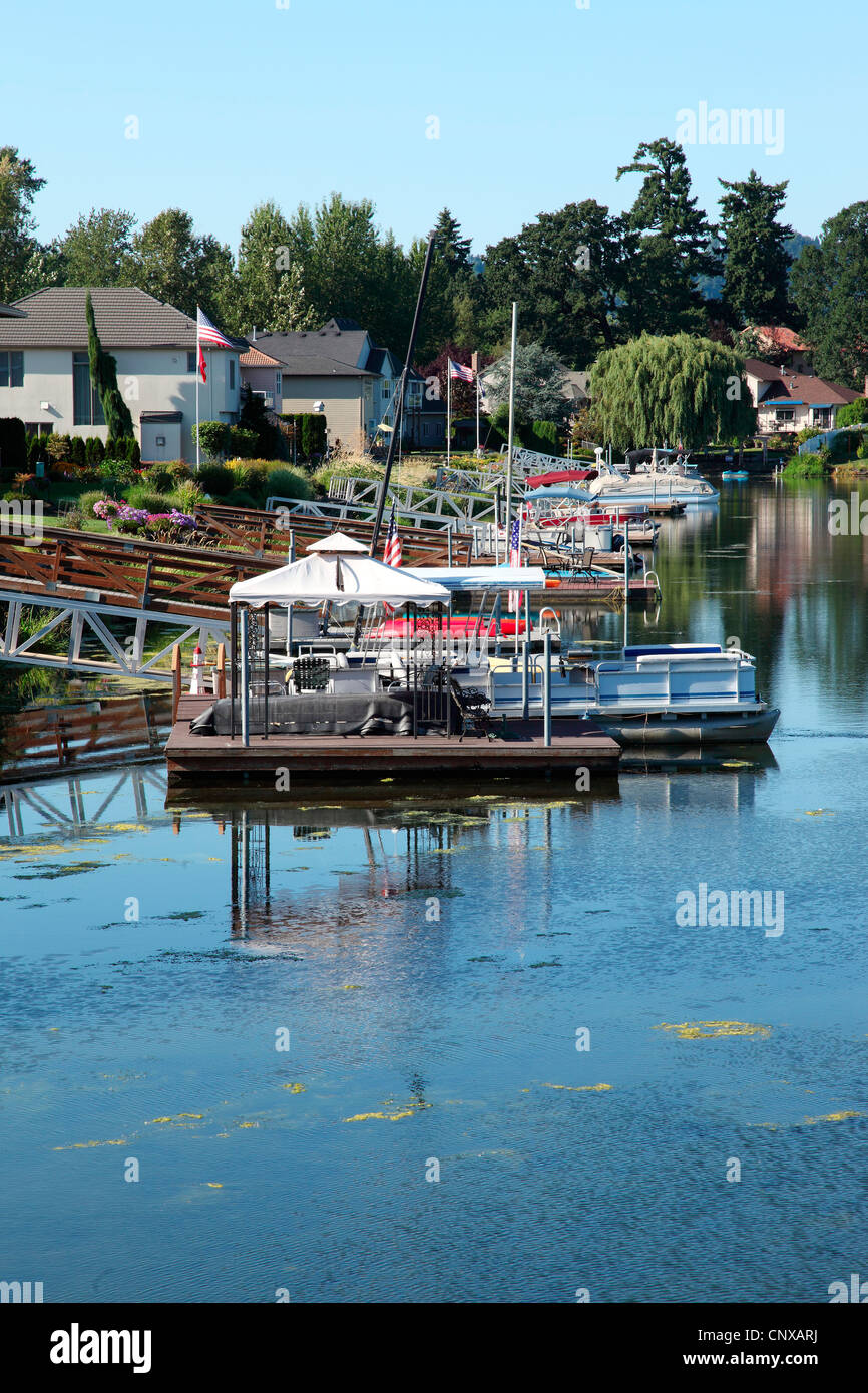 Lakeside access, Blue lake Oregon Stock Photo Alamy